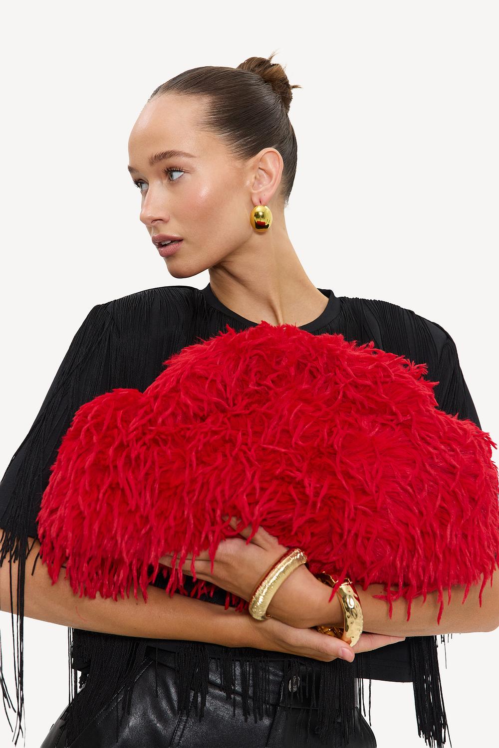 Bolso rojo mullido