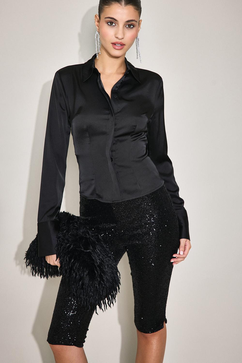 Zwarte blouse met veters