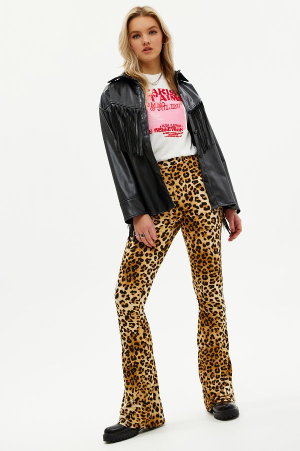 Flared trousers with leopard print 
