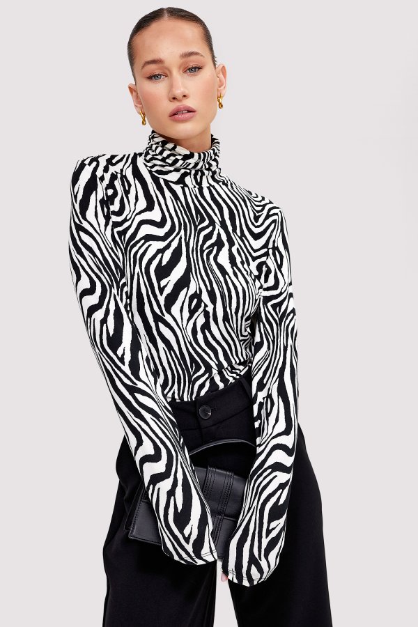 Black top with zebra print Loavies