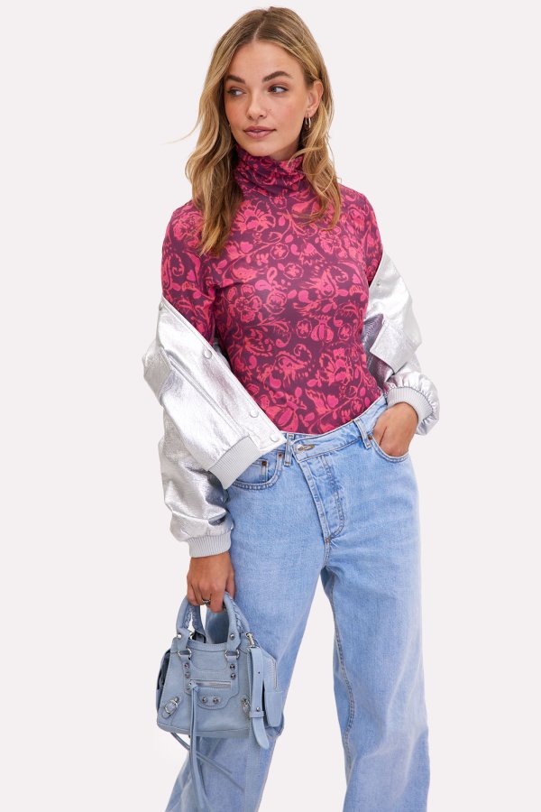 Fuchsia Top Met Grafische Print Loavies